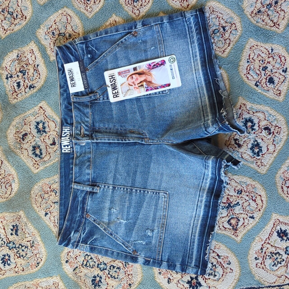 Rewash Brand Women's Comfort Stretch Jean Shorts NWT